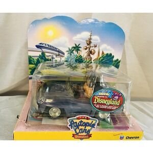 2000 Disneyland Park Autopia Chevron Cars Blue Sparky Disney Car New In Box